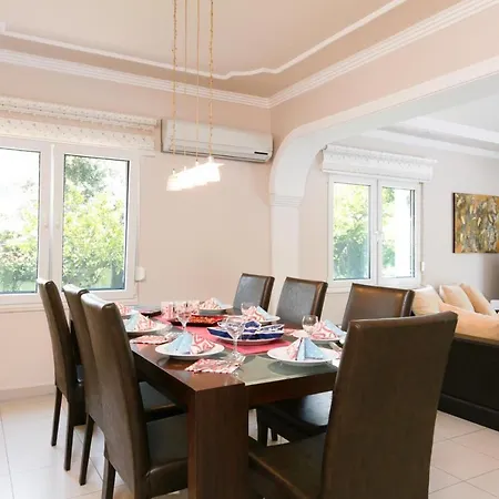 Deniz Camyuva Villa *